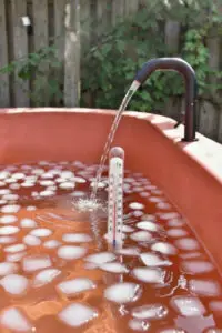 Gardentub de terracota Auralis Living relleno de hielo